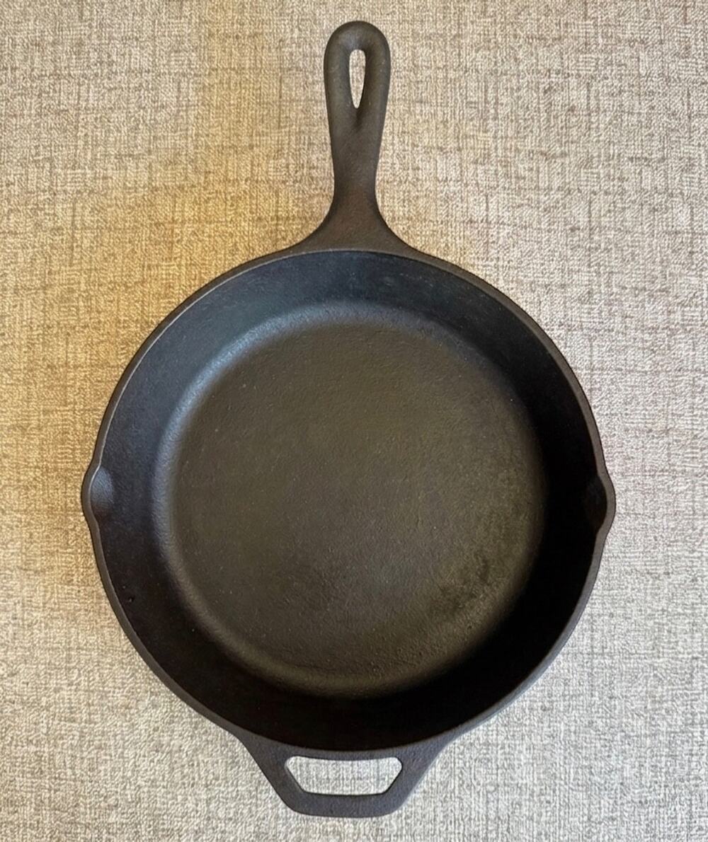 Lodge 8SK Cast Iron Skillet 10” Frying Pan with Helper Handle USA Made Classic